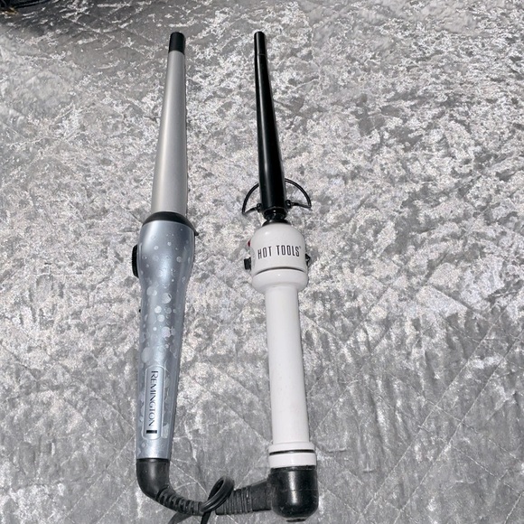 Bundle of two 3/4 inch curling wands - 1 Hot Tools and 1 Remington. - Picture 1 of 6